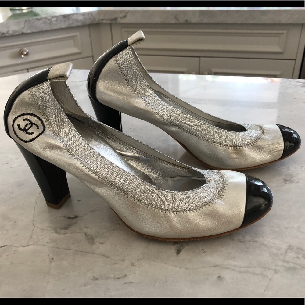 CHANEL Heels